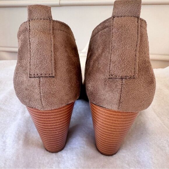 Torrid Tan Ankle Booties size 9 - Picture 2 of 9